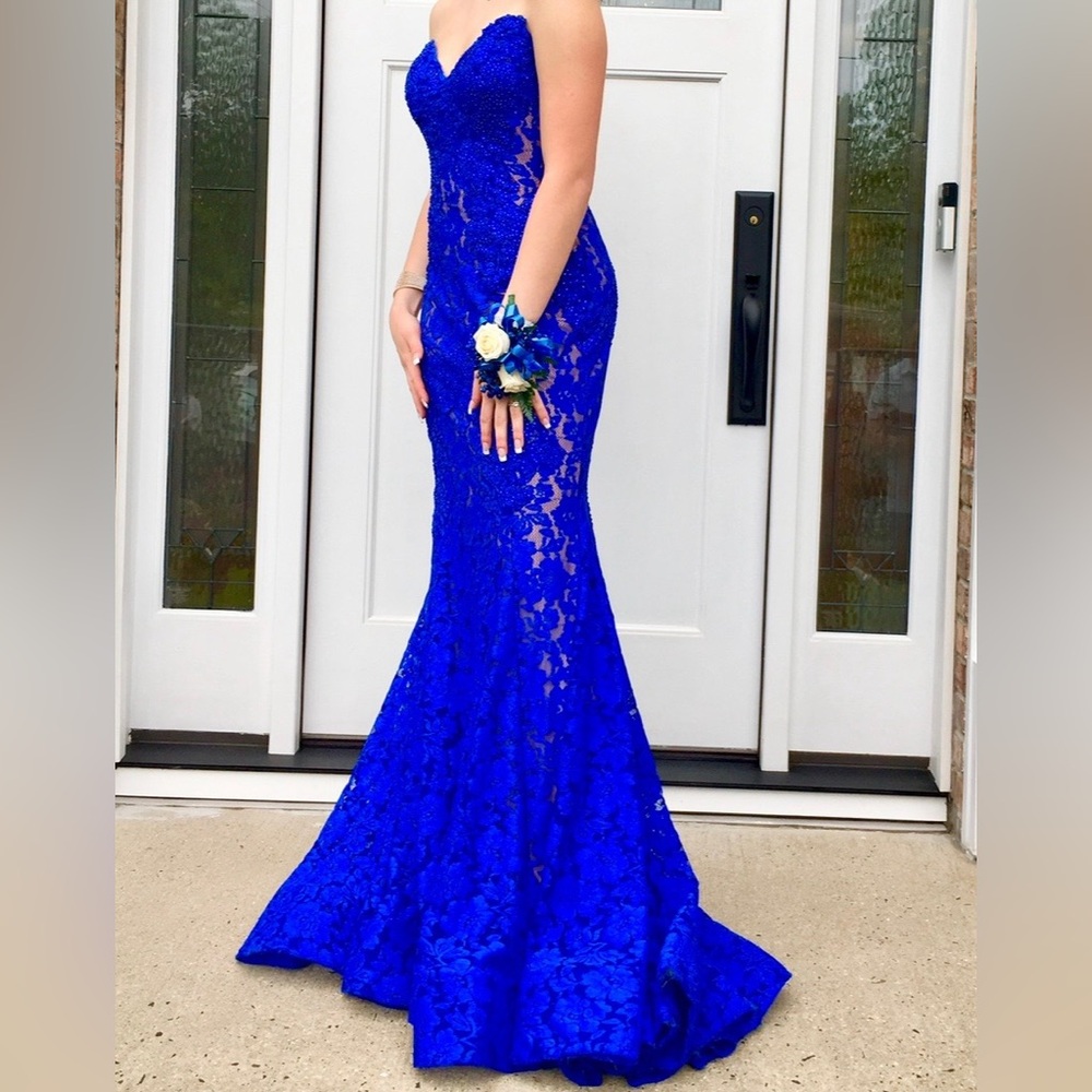 Jovani prom gown size 4